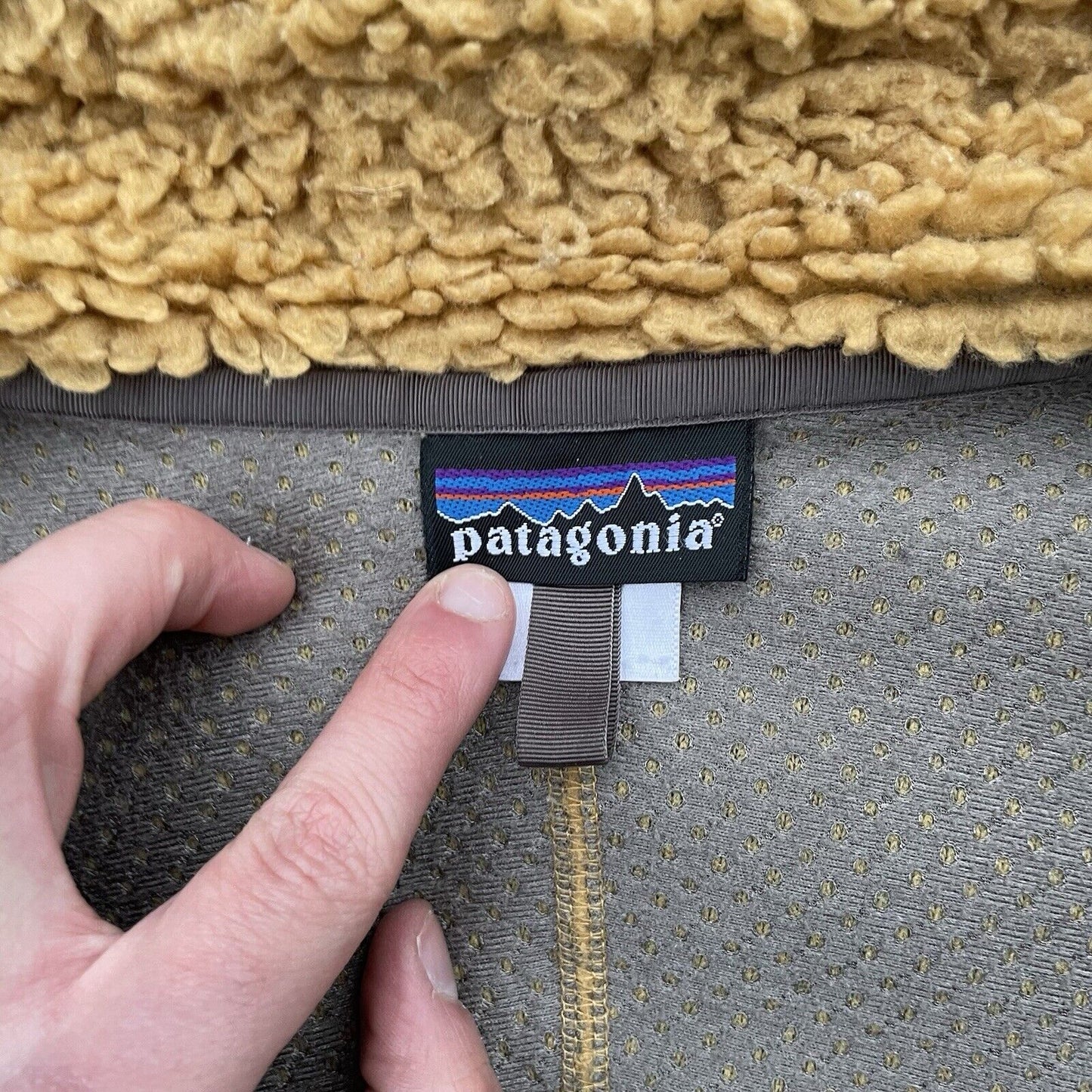 Vintage Patagonia Retro-X Deep Pile Fleece Jacket - Tequila Gold (M) - Made in USA